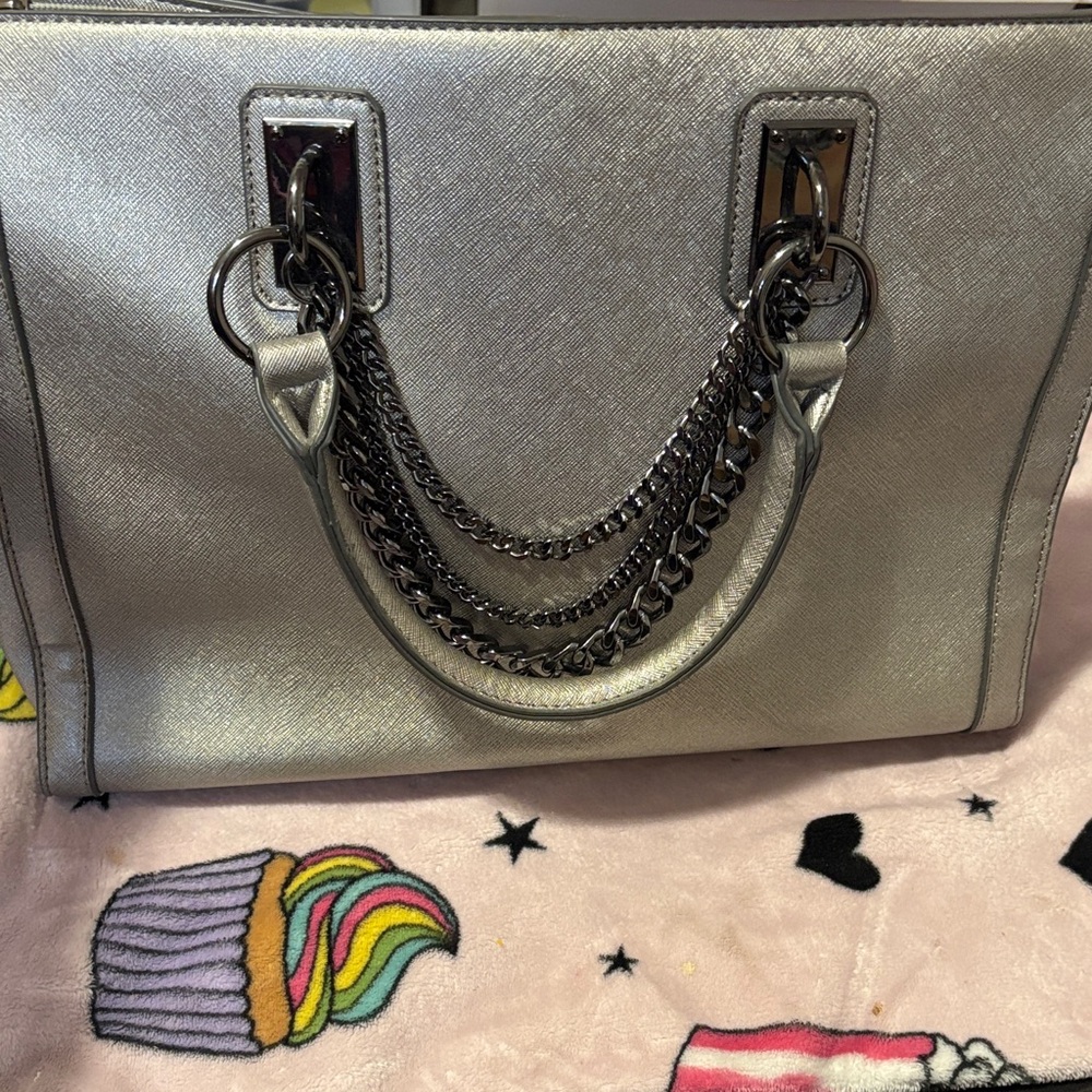 Elegant Silver Chain-Embellished Women's Bag